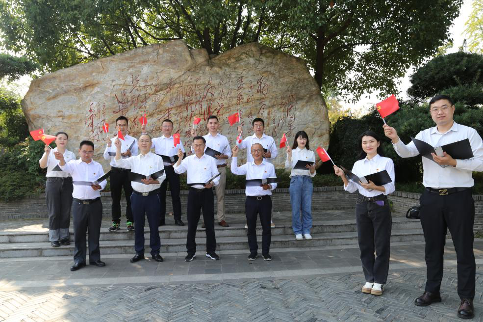 1666772639526993.png 640 (14).png