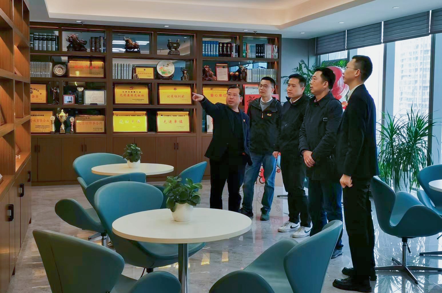 他以后.jpg